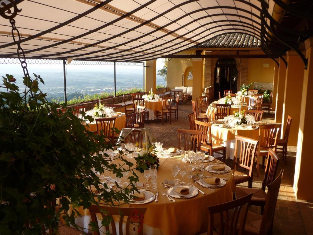 ホテル Residenza D'Epoca Eremo Delle Grazie モンテルーコ エクステリア 写真