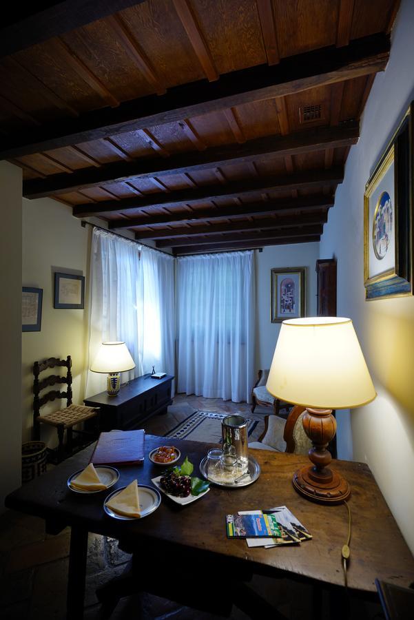 ホテル Residenza D'Epoca Eremo Delle Grazie モンテルーコ エクステリア 写真